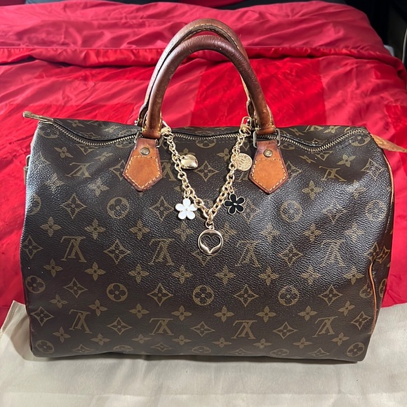 Authentic vintage Louis Vuitton authentic speedy 35 without the strap! - Picture 2 of 14